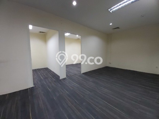Unit Kantor Disewa Lokasi Tebet, Jakarta Selatan Spesifikasi Luas Bangunan 228m2 Unit Kantor Disewa Lokasi Tebet, Jakarta Selatan Spesifikasi Luas Bangunan 228m2