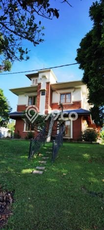 KESEMPATAN TERBAIK! Rumah Nyaman area Cipanas, Luas 4170m2m² Bangunan 2000m2m² KESEMPATAN TERBAIK! Rumah Nyaman area Cipanas, Luas 4170m2m² Bangunan 2000m2m²