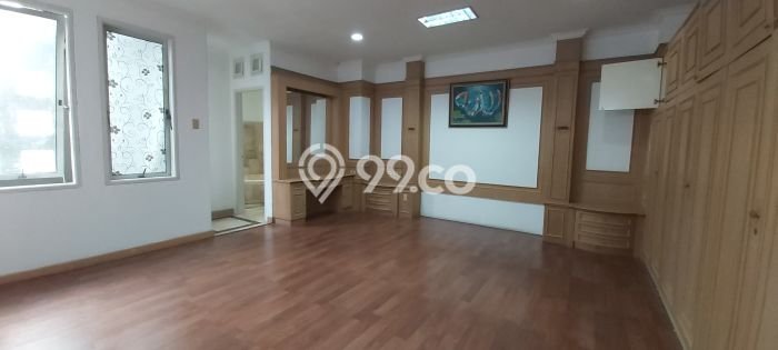 Ruko Dijual di Prime Area Jakarta Pusat Luas 400m2 Ruko Dijual di Prime Area Jakarta Pusat Luas 400m2