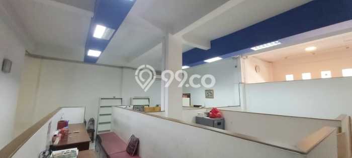 Ruko Dijual di Jakarta Pusat LT 172m2 & LB 600m2 Lokasi Terbaik! Ruko Dijual di Jakarta Pusat LT 172m2 & LB 600m2 Lokasi Terbaik!
