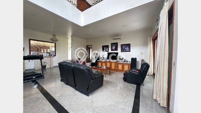For Sale Rumah Mewah Exclusive di Menteng, Jakarta Pusat For Sale Rumah Mewah Exclusive di Menteng, Jakarta Pusat