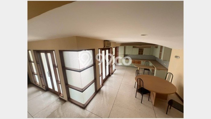 Sewa Rumah Bagus di Menteng Harga Rp 550 Juta/ Tahun Sewa Rumah Bagus di Menteng Harga Rp 550 Juta/ Tahun