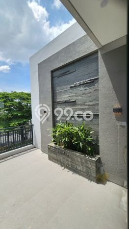 Rumah Elit Modern Siap Huni di Citraland Surabaya Rumah Elit Modern Siap Huni di Citraland Surabaya