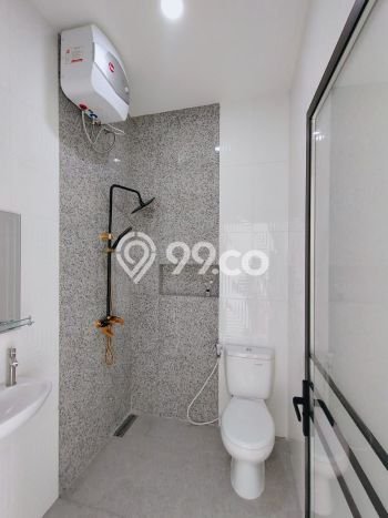 Ready to Use! Luxury House LT 198m2 Desain Modern di BSD Nusaloka Ready to Use! Luxury House LT 198m2 Desain Modern di BSD Nusaloka