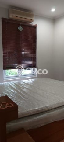 Jarang Ada! Rumah Kontrakan 4 Kamar Bagus Siap Huni BSD Taman Provence Jarang Ada! Rumah Kontrakan 4 Kamar Bagus Siap Huni BSD Taman Provence
