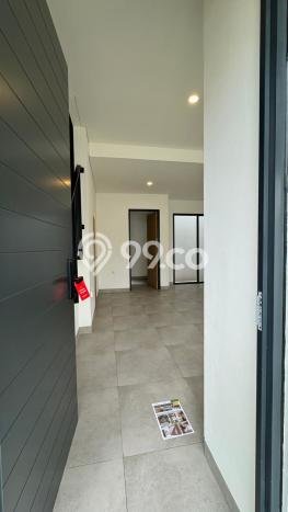 Disewakan! Rumah 4 Kamar Tidur &
2 Kamar Mandi di BSD, Tangerang Disewakan! Rumah 4 Kamar Tidur &
2 Kamar Mandi di BSD, Tangerang