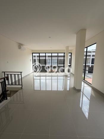 Ruko Dijual di Prime Area Tangerang Luas 110m2 Ruko Dijual di Prime Area Tangerang Luas 110m2