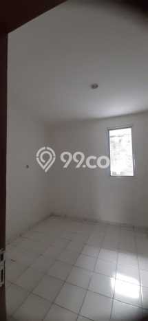 Disewakan! Rumah 2 Kamar Tidur &
2 Kamar Mandi di Taman Palem, Jakarta Barat Disewakan! Rumah 2 Kamar Tidur &
2 Kamar Mandi di Taman Palem, Jakarta Barat