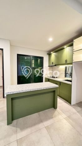 Disewakan! Rumah 4 Kamar Tidur &
2 Kamar Mandi di BSD, Tangerang Disewakan! Rumah 4 Kamar Tidur &
2 Kamar Mandi di BSD, Tangerang