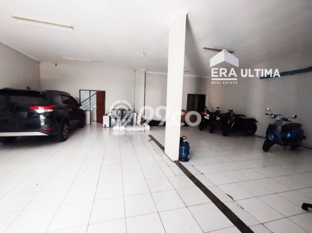 AREA BERKEMBANG! Ruko Disewakan Kawasan , Luas 455m2m², Ready Usaha AREA BERKEMBANG! Ruko Disewakan Kawasan , Luas 455m2m², Ready Usaha