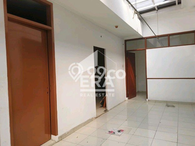 For Sale! Luxury House LT 225m2 Desain Elegan di Pasteur For Sale! Luxury House LT 225m2 Desain Elegan di Pasteur
