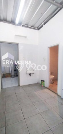 Ruko Premium di Antapani, Luas 580m², Jalan Utama, Tingkat Keramaian Tinggi Ruko Premium di Antapani, Luas 580m², Jalan Utama, Tingkat Keramaian Tinggi