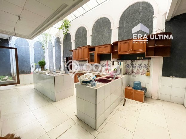 BEST CHOICE! Rumah kawasan Setra Sari, 4 KT, Akses Mall, LT 399m² LB 400m² BEST CHOICE! Rumah kawasan Setra Sari, 4 KT, Akses Mall, LT 399m² LB 400m²