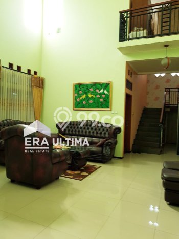 Rumah Mewah LB 350m2 Siap Huni Desain Elegan di Gunung Batu, Bandung Rumah Mewah LB 350m2 Siap Huni Desain Elegan di Gunung Batu, Bandung