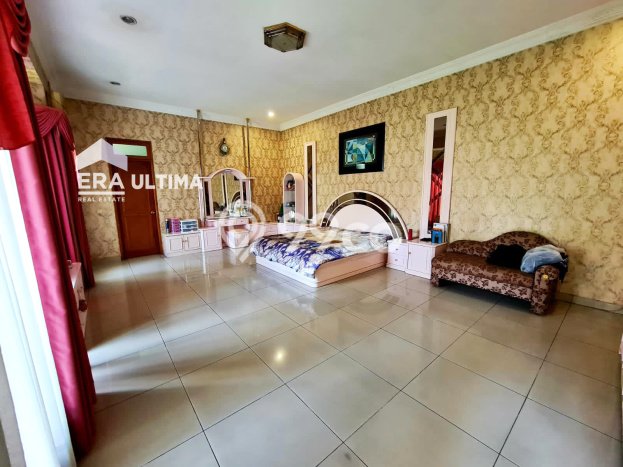 Siap Huni Hunian Elit 4 Kamar di Babakan Ciparay Dekat ke Mana Pun Siap Huni Hunian Elit 4 Kamar di Babakan Ciparay Dekat ke Mana Pun
