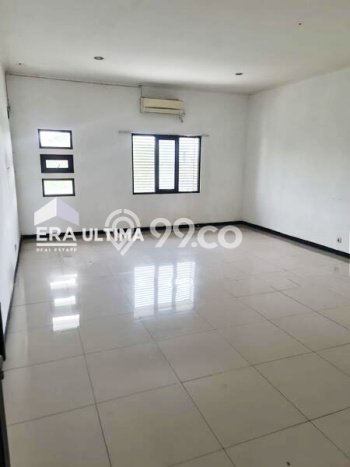Ruko Komersial Disewakan di Andir Bandung Luas 231m2 Ruko Komersial Disewakan di Andir Bandung Luas 231m2
