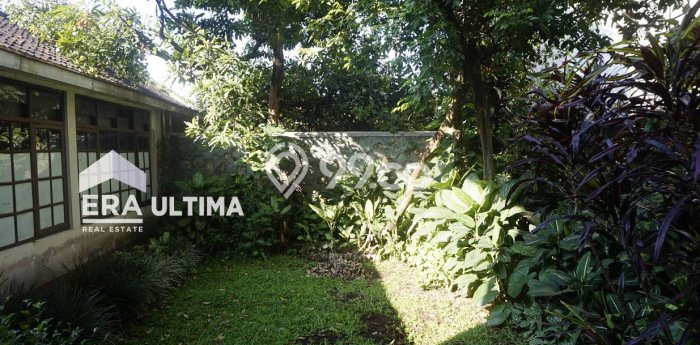 For Sale! Premium House LT 1015m2 Desain Elegan di Pasteur For Sale! Premium House LT 1015m2 Desain Elegan di Pasteur