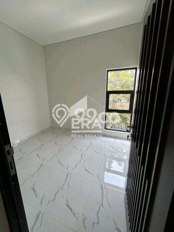Ready to Use! Premium House LT 142m2 Desain Modern di Turangga Ready to Use! Premium House LT 142m2 Desain Modern di Turangga