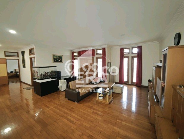 Rumah Strategis area , Bandung, LT 510m2m² LB 510m2m² - BISA KPR! Rumah Strategis area , Bandung, LT 510m2m² LB 510m2m² - BISA KPR!