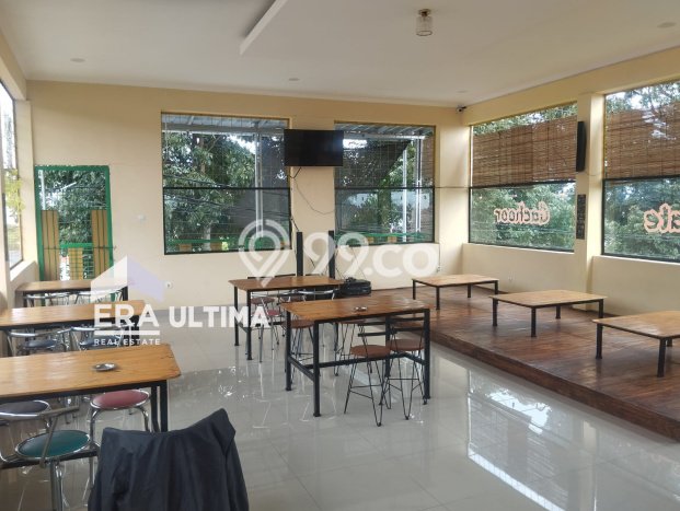 LOKASI STRATEGIS! Ruko For Rent Kawasan Cimahi, Luas 210m2m², Area Ramai LOKASI STRATEGIS! Ruko For Rent Kawasan Cimahi, Luas 210m2m², Area Ramai