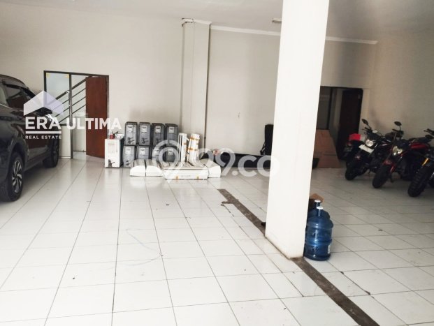 AREA BERKEMBANG! Ruko Disewakan Kawasan , Luas 455m2m², Ready Usaha AREA BERKEMBANG! Ruko Disewakan Kawasan , Luas 455m2m², Ready Usaha