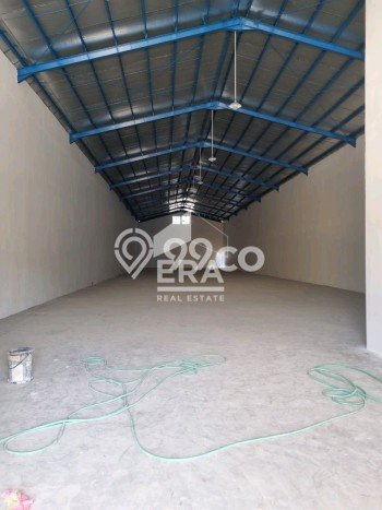 Gudang disewakan di Makassar Makassar dengan luas bangunan 1600m2 Gudang disewakan di Makassar Makassar dengan luas bangunan 1600m2