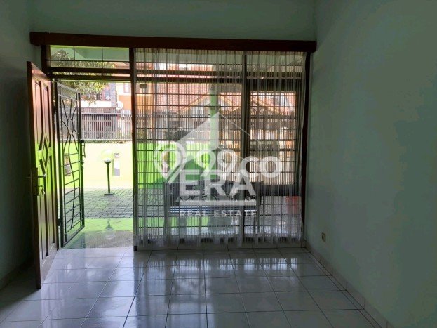 For Sale Rumah 3 Kamar Lokasi Ideal Nyaman dan Strategis di Batununggal For Sale Rumah 3 Kamar Lokasi Ideal Nyaman dan Strategis di Batununggal