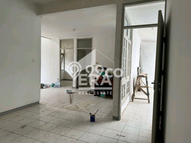 SPECIAL OFFER! Rumah area Kopo, 3 KM, Area Asri, Luas 180m² Bangunan 120m² SPECIAL OFFER! Rumah area Kopo, 3 KM, Area Asri, Luas 180m² Bangunan 120m²