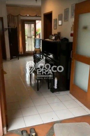 Rumah Elit LB 250m2 Siap Pakai Desain Elegan di Cimahi, Bandung Rumah Elit LB 250m2 Siap Pakai Desain Elegan di Cimahi, Bandung