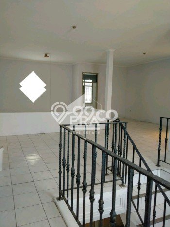 Rumah area Margahayu, 3 KM, Akses Rumah Sakit, Luas 362m² Bangunan 400m² Rumah area Margahayu, 3 KM, Akses Rumah Sakit, Luas 362m² Bangunan 400m²