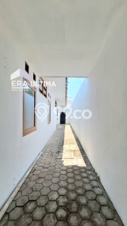 Rumah sewa siap pakai 4 KT di Buah Batu, Bandung Rumah sewa siap pakai 4 KT di Buah Batu, Bandung