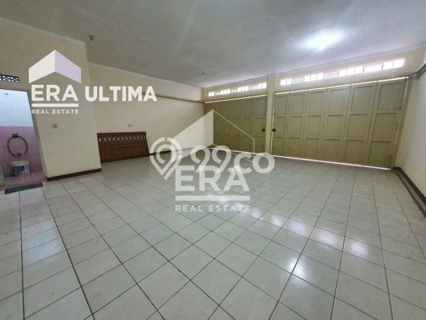Ruko Lokasi Strategis Kawasan Banjaran, Luas 140m², Siap Operasional Ruko Lokasi Strategis Kawasan Banjaran, Luas 140m², Siap Operasional