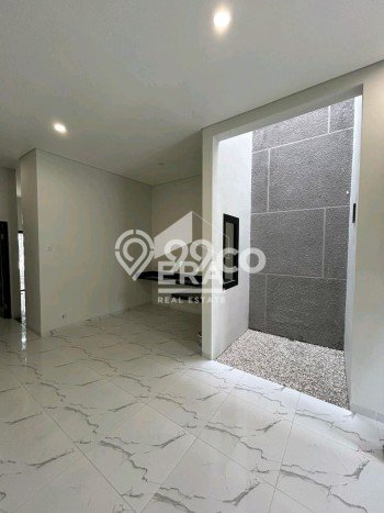 Ready to Use! Premium House LT 142m2 Desain Modern di Turangga Ready to Use! Premium House LT 142m2 Desain Modern di Turangga