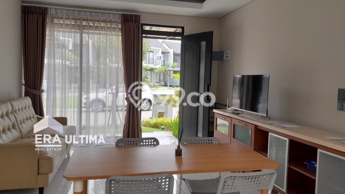 Disewakan! Rumah 3 Kamar Tidur &
2 Kamar Mandi di Kota Baru Parahyangan, Bandung Disewakan! Rumah 3 Kamar Tidur &
2 Kamar Mandi di Kota Baru Parahyangan, Bandung