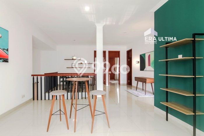 Rumah Mewah LB 350m2 Siap Pakai Desain Elegan di Setra Duta, Bandung Rumah Mewah LB 350m2 Siap Pakai Desain Elegan di Setra Duta, Bandung