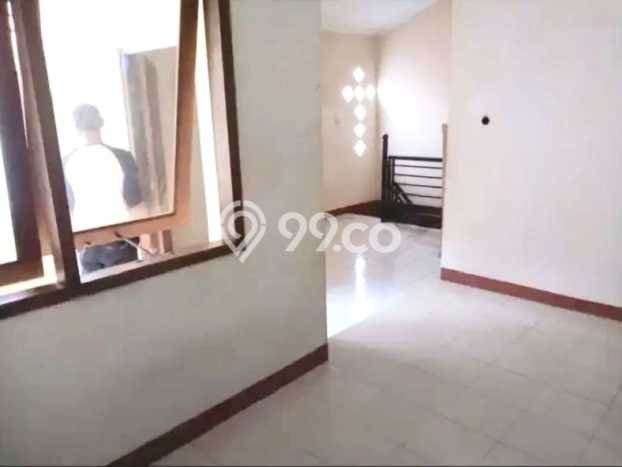 HARGA SPESIAL! Rumah di Cimahi Utara, Dekat Pusat Kota, 3 KT, LT 112m2m² LB 62m2m² HARGA SPESIAL! Rumah di Cimahi Utara, Dekat Pusat Kota, 3 KT, LT 112m2m² LB 62m2m²
