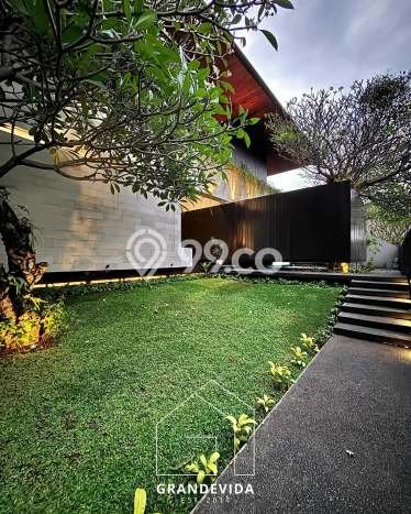 Jual Rumah Luas Megah Dengan View Cantik di Pondok Indah, Jakarta Selatan Jual Rumah Luas Megah Dengan View Cantik di Pondok Indah, Jakarta Selatan