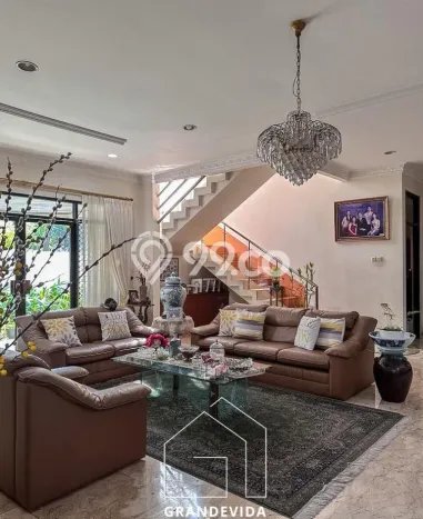 Rumah Elit Modern Tanpa Renovasi di Kuningan Jakarta Selatan Rumah Elit Modern Tanpa Renovasi di Kuningan Jakarta Selatan