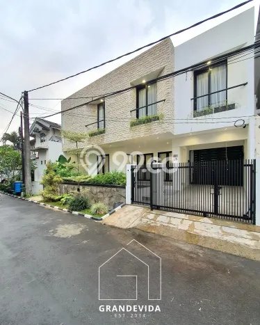 Hunian Mewah LB 283m2 Siap Huni Desain Elegan di Bintaro, Jakarta Selatan Hunian Mewah LB 283m2 Siap Huni Desain Elegan di Bintaro, Jakarta Selatan