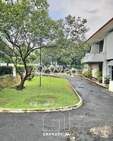 Dijual Rumah Mewah Elegan Dengan View Eksklusif di Senayan, Jakarta Selatan Dijual Rumah Mewah Elegan Dengan View Eksklusif di Senayan, Jakarta Selatan