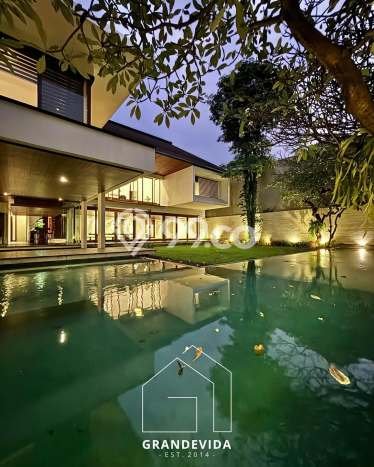 Jual Rumah Luas Megah Dengan View Cantik di Pondok Indah, Jakarta Selatan Jual Rumah Luas Megah Dengan View Cantik di Pondok Indah, Jakarta Selatan