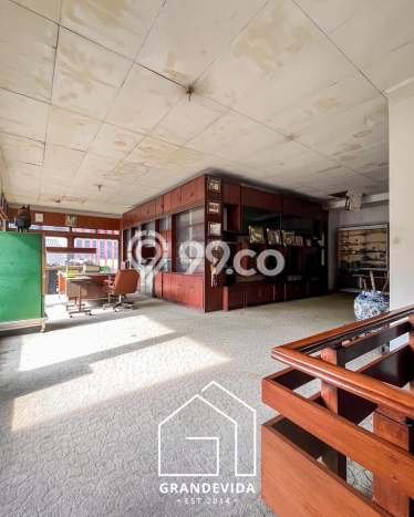 Dijual Rumah Luas Elegan Dengan View Eksklusif di Cikini, Jakarta Pusat Dijual Rumah Luas Elegan Dengan View Eksklusif di Cikini, Jakarta Pusat