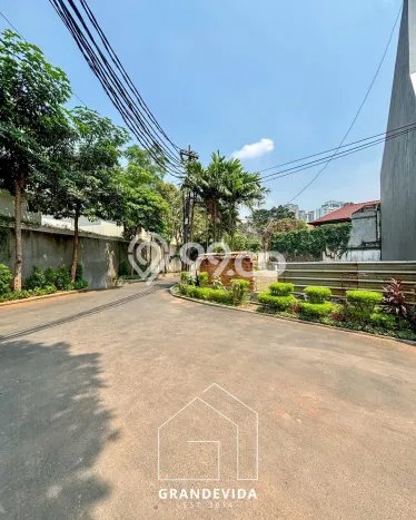 Tanah Dijual Area Strategis di Simprug Jakarta Selatan 316m2 Tanah Dijual Area Strategis di Simprug Jakarta Selatan 316m2