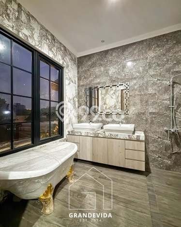 Siap Huni Hunian Elit 6 Kamar di Menteng Dekat ke Mana Pun Siap Huni Hunian Elit 6 Kamar di Menteng Dekat ke Mana Pun