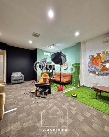 Kantor Dijual di Jakarta Selatan LT 1815m2 & LB 1640m2 Lokasi Terbaik! Kantor Dijual di Jakarta Selatan LT 1815m2 & LB 1640m2 Lokasi Terbaik!