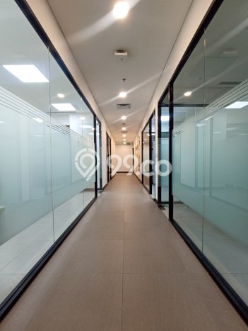 Unit Kantor Disewakan di Gatot Subroto di Area Ramai & Strategis Unit Kantor Disewakan di Gatot Subroto di Area Ramai & Strategis