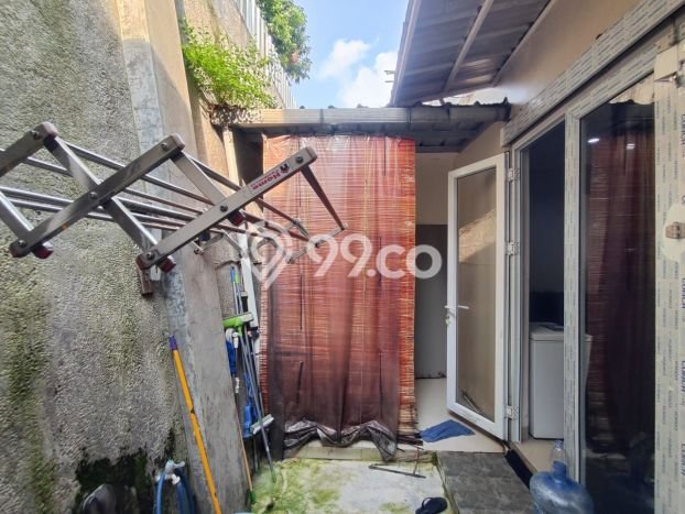 Rumah Strategis Minimalis Lb 137m2 di Beji, Depok Rumah Strategis Minimalis Lb 137m2 di Beji, Depok