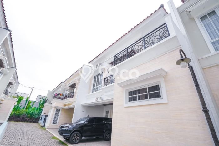 For Sale Rumah Elit Exclusive di Cinere, Depok For Sale Rumah Elit Exclusive di Cinere, Depok