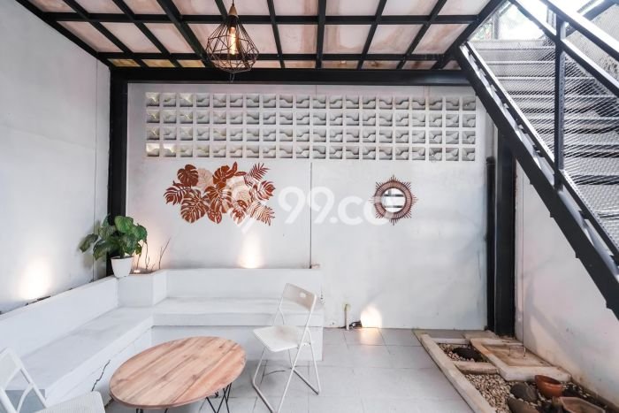 Dijual Rumah 3 Kamar Lokasi Ideal Bagus dan Strategis di Beji Dijual Rumah 3 Kamar Lokasi Ideal Bagus dan Strategis di Beji