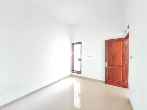 Dijual Rumah Strategis Bagus Punya 2 KT di Cipondoh Tangerang SHM Dijual Rumah Strategis Bagus Punya 2 KT di Cipondoh Tangerang SHM